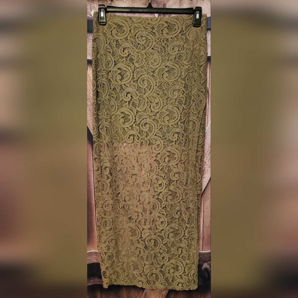 B2G1F Suzy Shier Sage Green Lace Skirt Womens Large